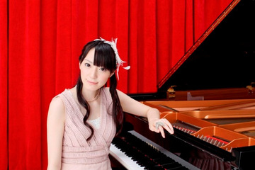 AKB48松井咲子が快挙! ピアニストデビュー作が初登場10位 「私自身が一番びっくり」 画像