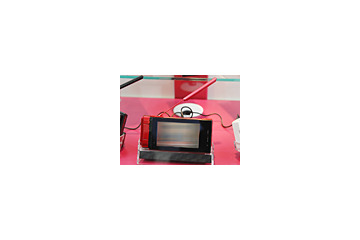 NTTドコモ、発売前のBRAVIAケータイ「SO903iTV」「P903iX」を横浜の体験イベントで一般公開 画像