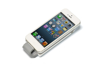 Lightning端子装備で吸盤付きiPhone 5用外付けバッテリ 画像