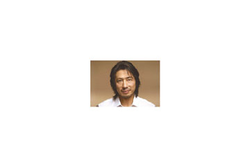 真田広之、「にんげん」を演じる! オリンパスの新CMがスタート 画像