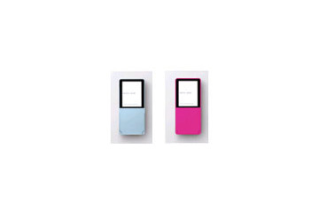 au、MEDIA SKINスペシャルカラー「PASTEL BLUE」を3,000台限定で抽選販売 画像