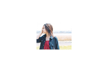 YUIの最新曲をチェック！　オフショットも見逃せない 画像