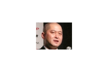 【続報 その1】Advanced W-ZERO3[es]——喜久川社長はマツケン似？（筧利夫談）盛り上がる発表会 画像