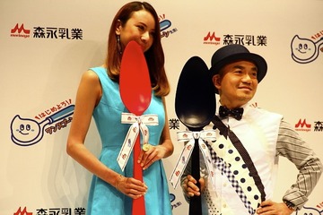 道端アンジェリカと水道橋博士が「ワンスプーンヨーグルト宣言」 画像