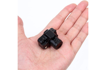 17gの一眼レフカメラ？　動作検知付きミニデジカメ 画像