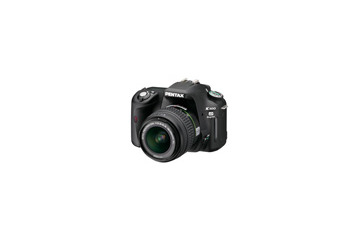 ペンタックス、デジタル一眼「K100D」を強化した新モデル——新たにゴミ除去機構を搭載 画像