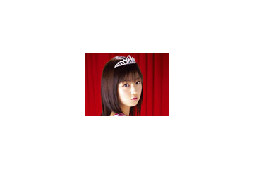 “ゆうこりん”が腰をフリフリ!? 人気アイドルが大胆ボディで魅せる 画像