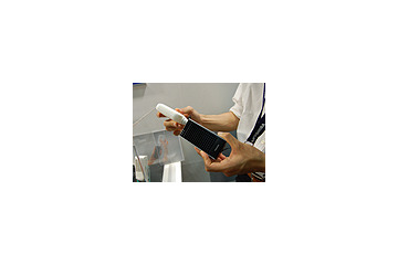【ワイヤレスジャパン2007 Vol.13】電池切れの心配無用——東芝の携帯用メタノール型燃料電池 画像