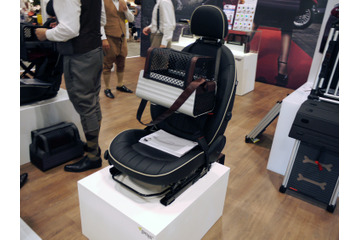 【Interpets 2013 Vol.6】ドライブにもショッピングにも持ち歩ける？スイスからキャリーバッグ参入 画像