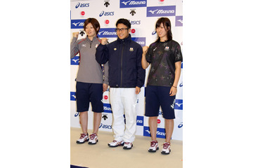 日本選手団、ソチ五輪でデサントのトランスフォームジャケット着用 画像