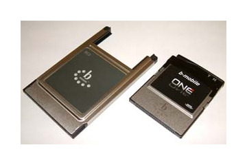 128kbpsのPHSカード。無線スポットなら10Mbpsオーバーで 画像