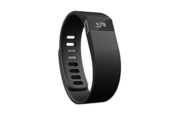 ソフトバンク、リストバンド型活動量計「Fitbit Force」の発売を延期 画像