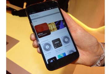 【MWC 2014 Vol.50】Ubuntuがスマホ向けOSを開発中……Meizuとbqが試作機を展示 画像