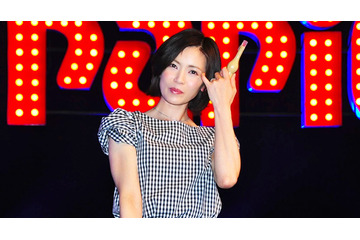 「大人AKB」合格の主婦・塚本まり子さんと篠田麻里子、“Wマリコ”が共演 画像
