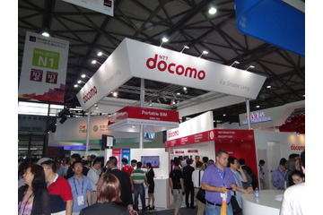 【Mobile Asia Expo 2014 Vol.5】ドコモブースにテスラのスマートCAR「MODEL 2」……今夏には日本にも登場予定 画像