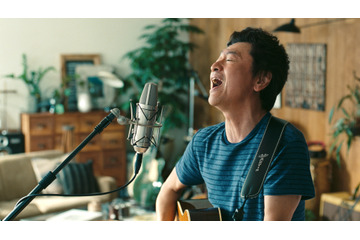 桑田佳祐、サザン新曲披露の新CMでライブさながらに熱唱！ 画像