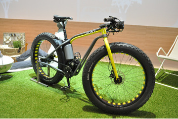 【IFA 2014】ソニー、スマホをドッキングできる電動自転車「XPERIA BIKE」 画像