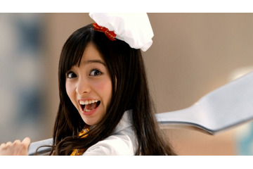 “天使すぎるアイドル”橋本環奈、新CMでは妖精に変身! 画像