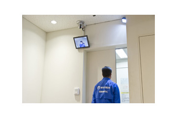 歩行者の認証も可能に！セコムが「ウォークスルー顔認証システム」を販売開始 画像