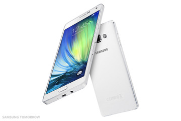 サムスン、5.5型でiPhone 6 Plusよりも薄い「GALAXY A7」発表 画像