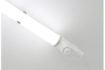 防犯用途にも使える人感センサー付きLEDランプ「TRUST-LIGHT」 画像
