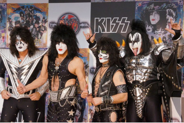 KISS、ももクロとのコラボの意図語る…「彼女たちの生き生きとした楽しいスピリット」 画像
