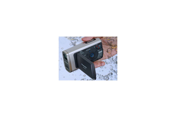 松下、防水/防塵/耐衝撃性能のSDビデオカメラ「SDR-SW20」をモニター販売——入札価格は49,800円から 画像