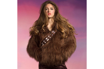 チューバッカになりきってみる?ジャケット「I Am Chewie Hoodie」が販売 画像