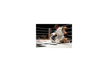 吉田、藤田、五味、三崎らが参加した総合イベント旗揚げ戦を 画像