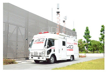 ドコモ「PREMIUM 4G」対応の移動基地局車が登場……宝塚記念など関西イベントに出動 画像