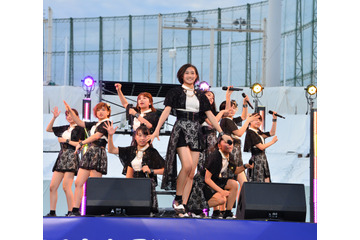 アンジュルム、迫力のパフォーマンスで花火大会の夜を彩る！ 画像
