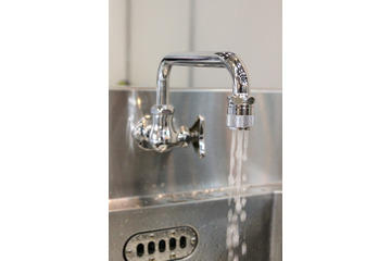 水圧を落とさず最大95％の節水が可能、超節水ノズル「Bubble90」……外食ビジネスウィーク2015 画像