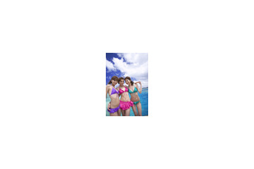 2008年の水着は“カラフル&キュート”で決まり! 画像