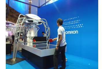 【CEATEC 2015】返球の誤差10cm以内! オムロンの卓球ロボットがパワーアップ 画像