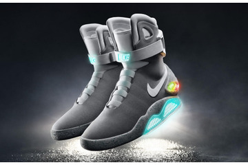 自動紐締めスニーカー「Nike Mag」がついに登場！……あの映画で描かれた“未来”が実現 画像