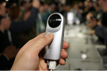 360度全天球カメラ、VR、球体ロボット!スマホとアプリで連携する「LG Friends」を発表【MWC 2016 Vol.9】 画像