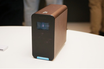 投射された画面でタッチ操作できる！ソニーモバイル「Xperia Projector」【MWC 2016 Vol.21】 画像