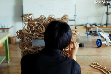 ネットで話題の卒業制作作品「書き時計」が東京都美術館に! 画像