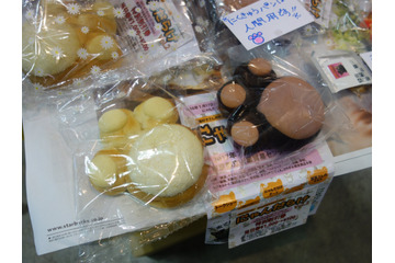 【Interpets 2016 Vol.21】にゃんだらけブースに「肉球パン」が登場! 画像
