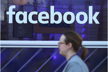 若者の○○離れ、今度は「Facebook離れ」? 1年で利用率半減 画像