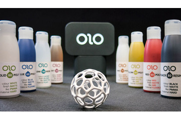 スマホの上に乗せるだけで出力!小型3Dプリンター「OLO 3D」 画像