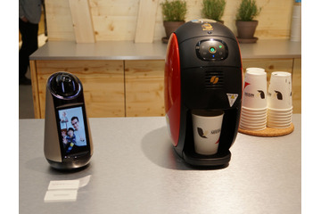 ソニー「Xperia Agent」とネスレ「バリスタi」でコーヒーをいれてみた!【IFA 2016】 画像