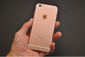 ドコモ版iPhone 6s 64GBなら40,000円で買取OK!【連載・今週の中古スマホ】 画像