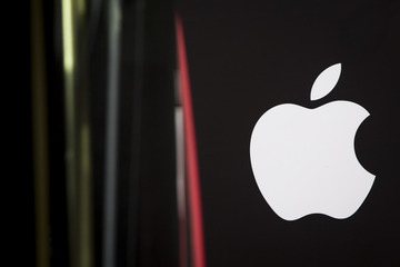 4.7インチの「iPhone 8」はガラス製ボディでワイヤレス充電に対応か 画像
