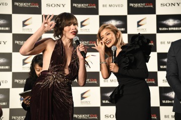 ローラ、美脚披露のセクシードレスで登場……映画『バイオハザード:ザ・ファイナル』のワールドプレミア 画像