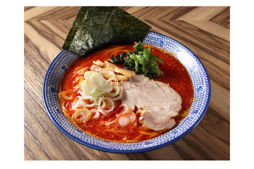 丼が真っ赤!激辛豚骨ラーメン専門店が名古屋に登場! 画像