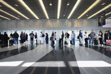 米政府、外国人旅行者に対しSNSアカウントの提示を任意で要請か 画像