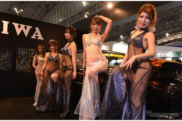 露出度高すぎ!?…東京オートサロン 画像