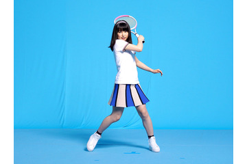 桜井日奈子がテニスウェア姿で