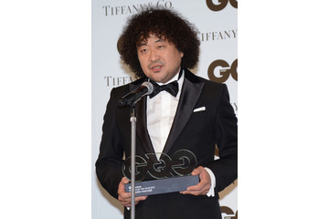 葉加瀬太郎、汗をふきふき不倫を弁明!?「すぐに謝りました!」 画像